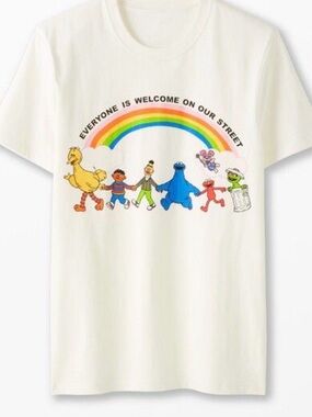 Hanna Andersson Sesame Street Graphic Tee. Size Medium